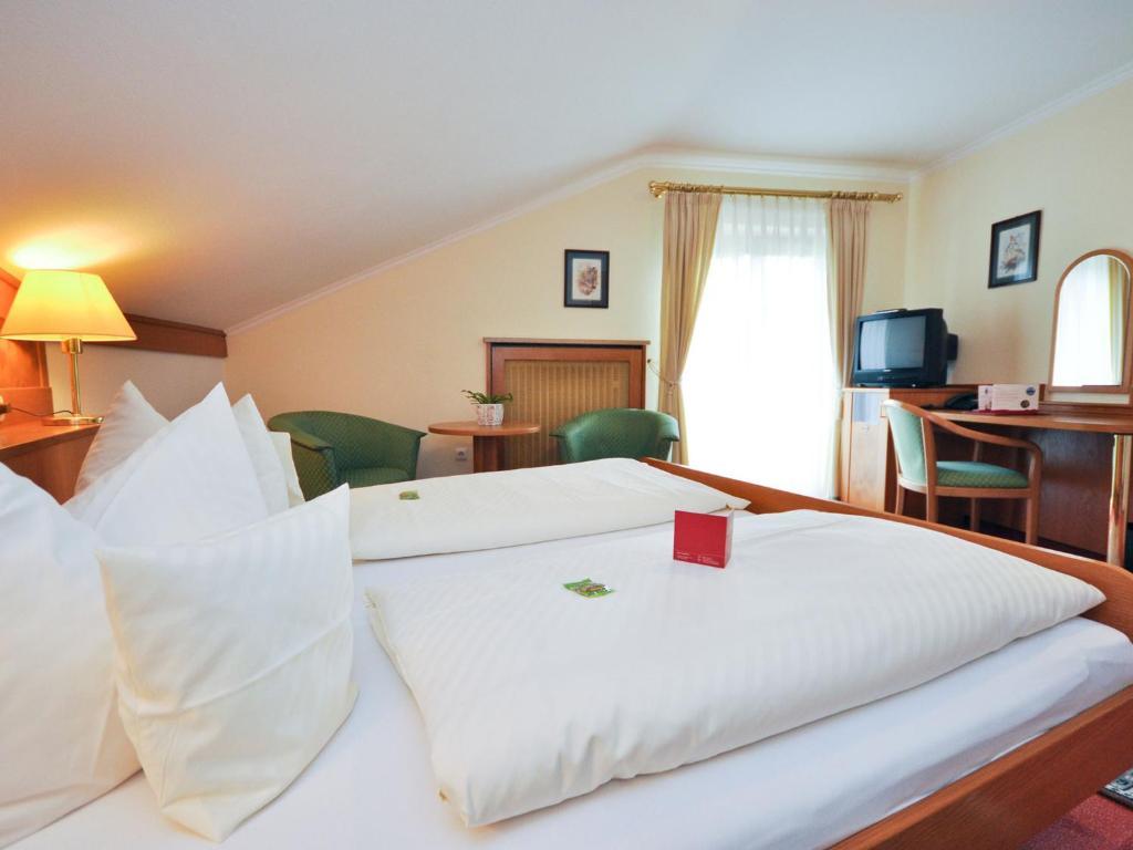 Hotel Quellenhof Bad Wiessee Δωμάτιο φωτογραφία